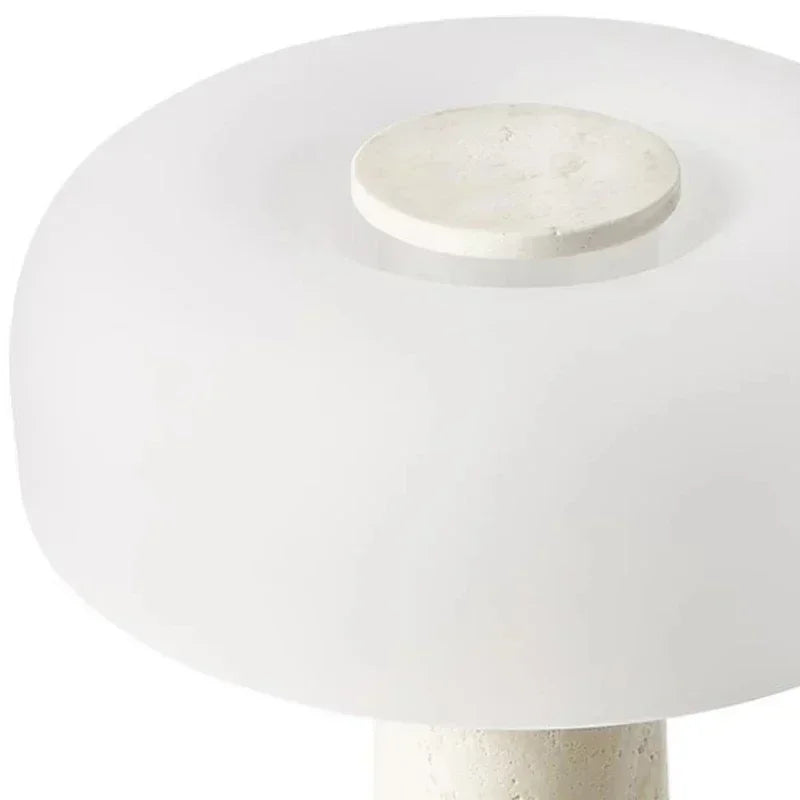 Stolní lampa z  přírodního travertinu Vecli