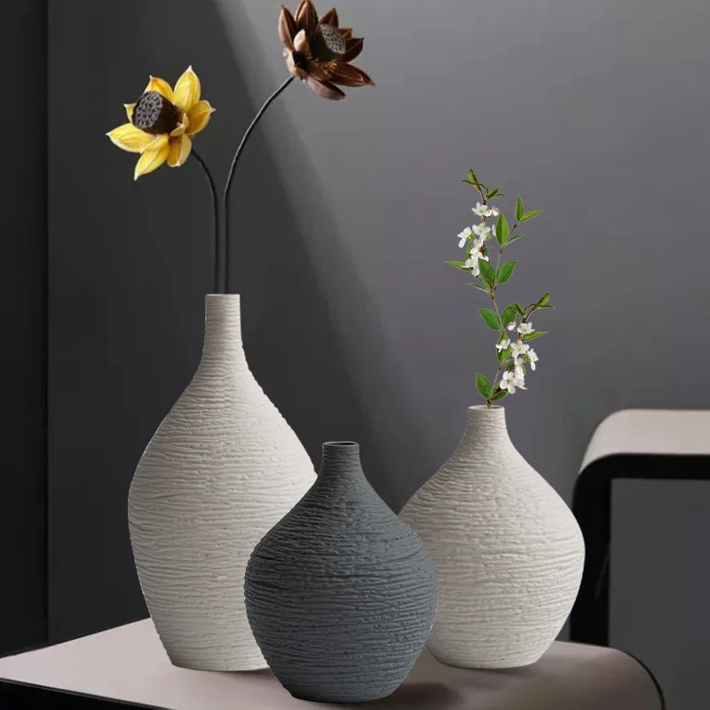 Minimalistické keramické vázy v Nordic stylu