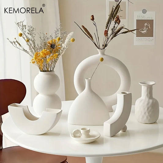Keramické minimalistické vázy v severském stylu