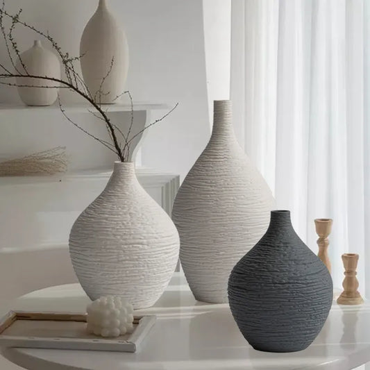 Minimalistické keramické vázy v Nordic stylu