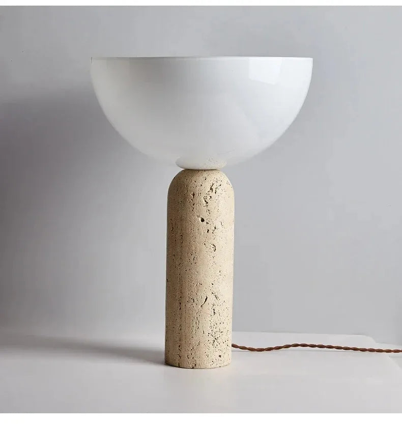 Stolní lampa z přírodního travertinu Danisha